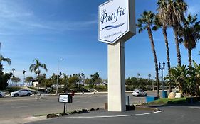 Pacific Inn y Suites Hotel